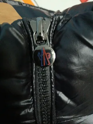 Plumas Moncler Negro