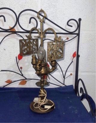 Lámpara de bronce antigua