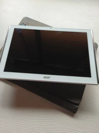 Tablet Acer Iconia 10 Blanca + Funda