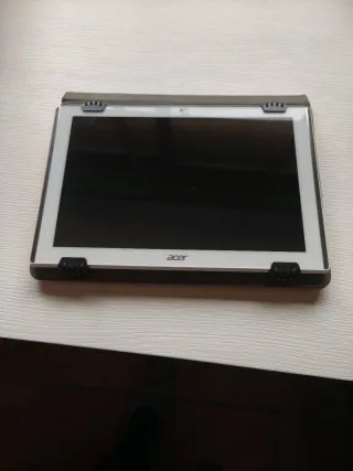 Tablet Acer Iconia 10 Blanca + Funda