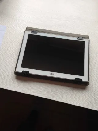 Tablet Acer Iconia 10 Blanca + Funda