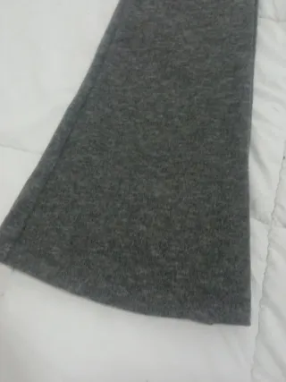 Pantalón afelpado de vestir gris