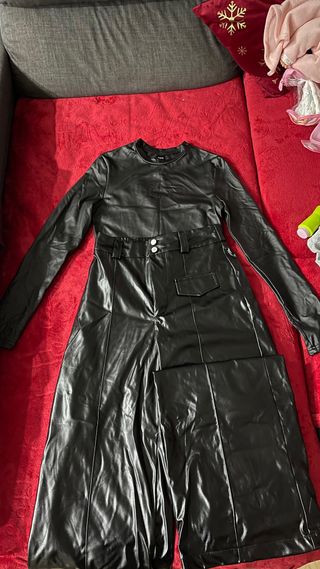 Conjunto Piel Sintética Negro Top y Pantalón