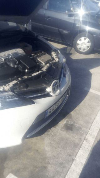 Toyota 20889999 faro antiniebla del der auris e15