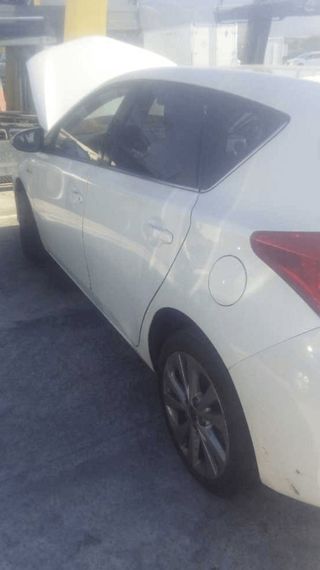 Toyota 20889999 faro antiniebla del der auris e15