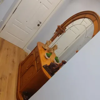 Mueble recibidor madera con espejo