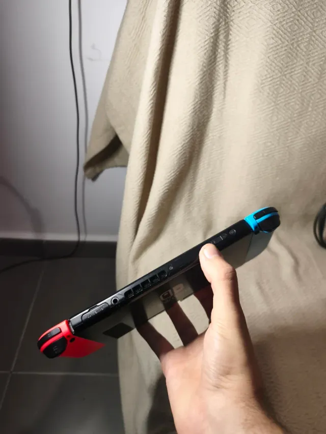 Nintendo Switch + Funda