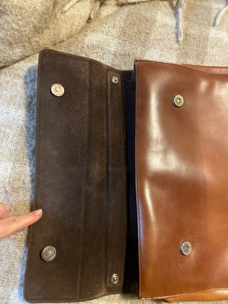 Maletín de piel marrón