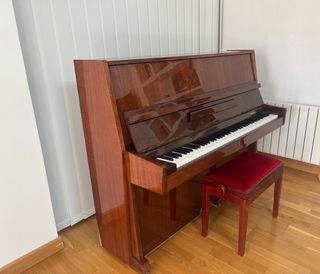 Piano Vertical Cherny con Banqueta