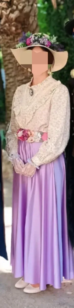 Traje de feria estilo modernista