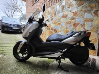 Yamaha Xmax 300 - 30.000 km