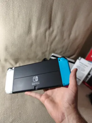 Nintendo Switch OLED