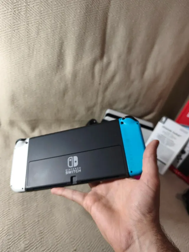 Nintendo Switch OLED