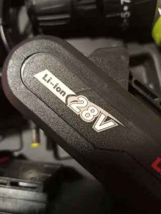 Taladro Percutor Atornillador Inalámbrico 28V