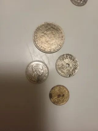 Lote de monedas variadas