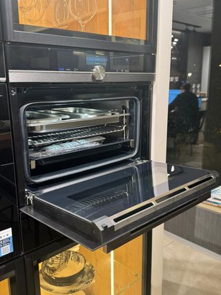 Horno Compacto con vapor Siemens CS856GPB7