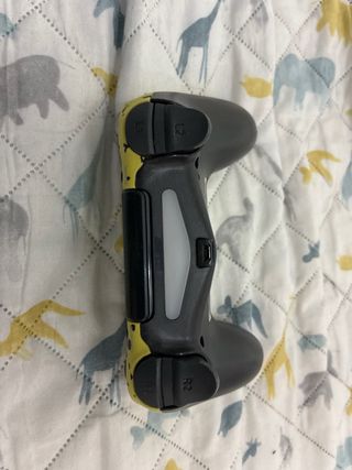 Mando PS4 FIFA Amarillo