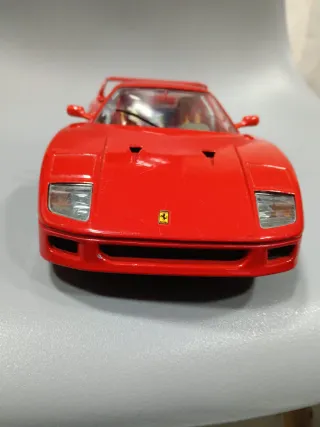Ferrari F40 1/18