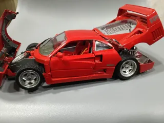 Ferrari F40 1/18