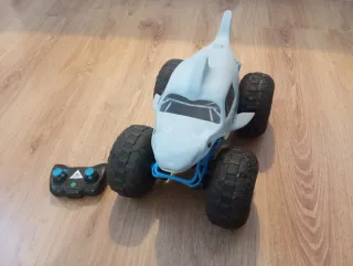 Coche RC Monster Truck Megalodon Tiburón