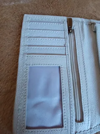 MUY CHULA!!! Monedero mujer  de piel