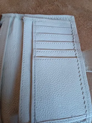MUY CHULA!!! Monedero mujer  de piel