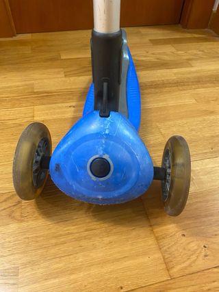 Patinete Globber 3 Ruedas Azul con ruedas de luces