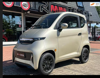 Microcoche Canomobility J4 2025