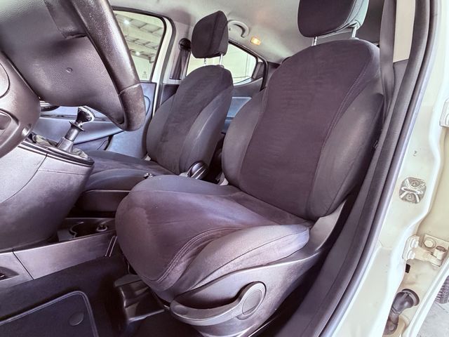 Lancia Ypsilon 1.2 69 CV GOLD 79.000 kilometros