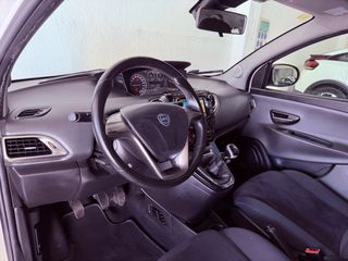 Lancia Ypsilon 1.2 69 CV GOLD 79.000 kilometros