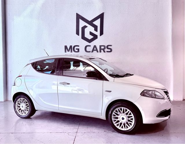 Lancia Ypsilon 1.2 69 CV GOLD 79.000 kilometros