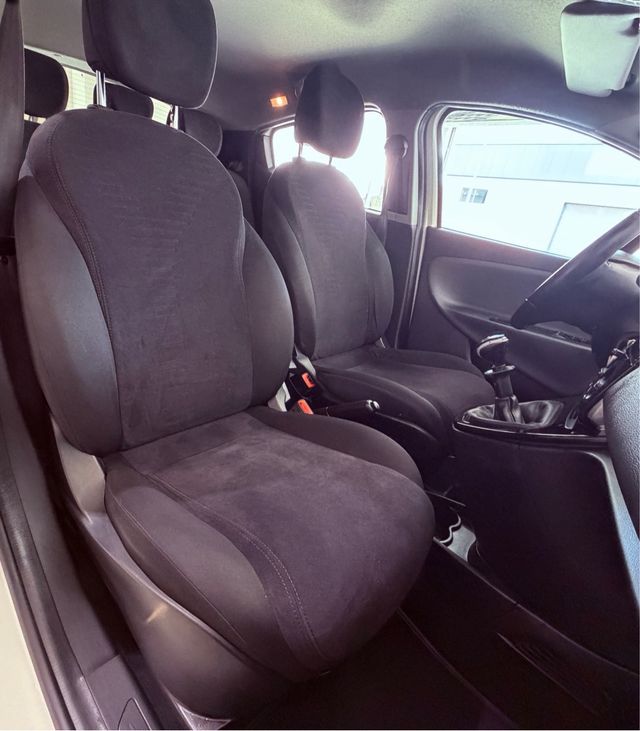 Lancia Ypsilon 1.2 69 CV GOLD 79.000 kilometros