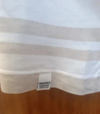 Camiseta Rayas Beige Relaxed Fit Talla M (Ancha)