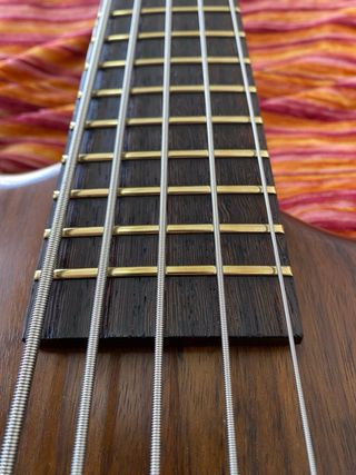 Bajo Warwick Thumb Bolt-On