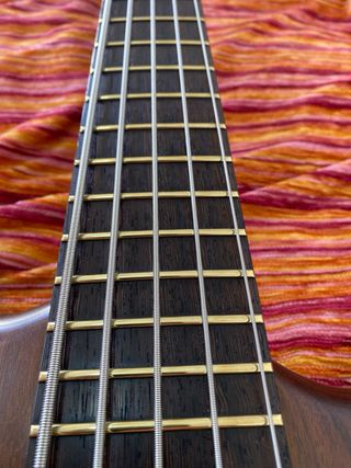 Bajo Warwick Thumb Bolt-On