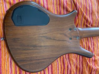 Bajo Warwick Thumb Bolt-On