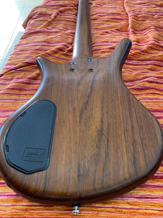 Bajo Warwick Thumb Bolt-On