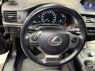 Lexus CT 200h 136 cv