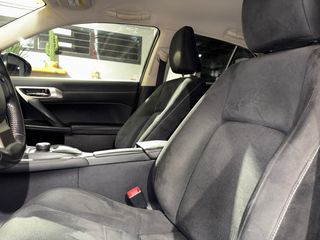 Lexus CT 200h 136 cv