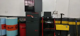 Taller mecánico 400m 5 elevadores Lugo centro