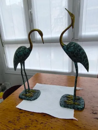 Figuras decorativas de grullas