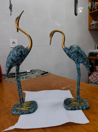 Figuras decorativas de grullas