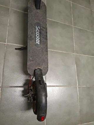 Patinete Eléctrico Scooter para Poner a Punto