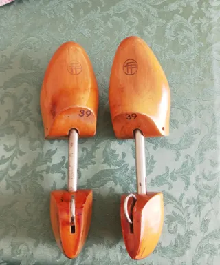 Tendiscarpe vintage legno misura 39