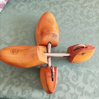 Tendiscarpe vintage legno misura 39