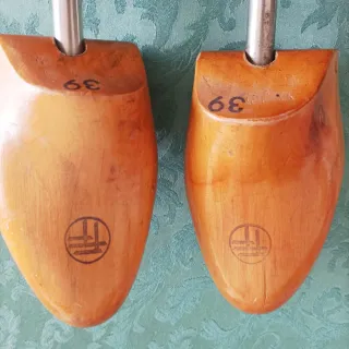 Tendiscarpe vintage legno misura 39