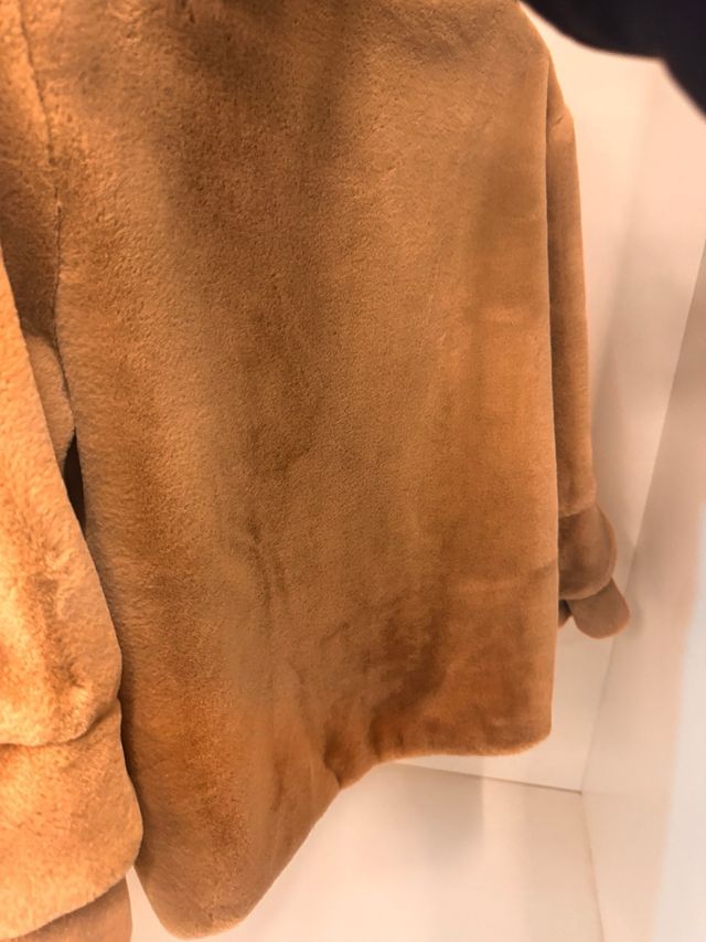 Abrigo peluche suave TUMIRRA beige