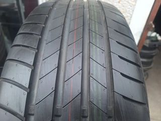 215 60 R17 96H Bridgestone - 1 neumático Km.0