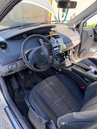 Renault Grand Scenic 2004