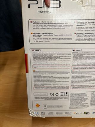 Playstation 3 con 2 mandos y caja